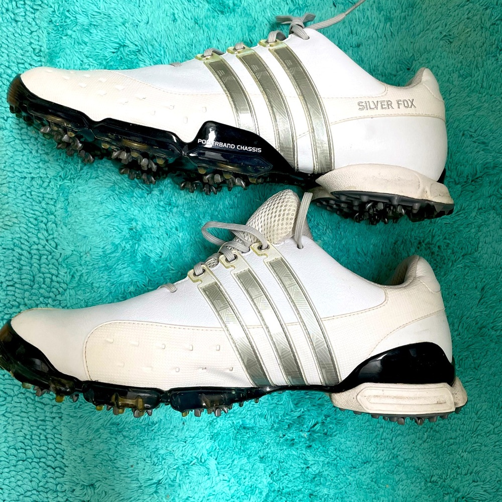 ADIDAS Golf Shoe Silver Fox and the Belt is free !!